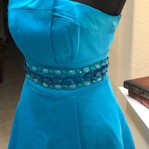 Bebe strapless teal with pockets back zip
